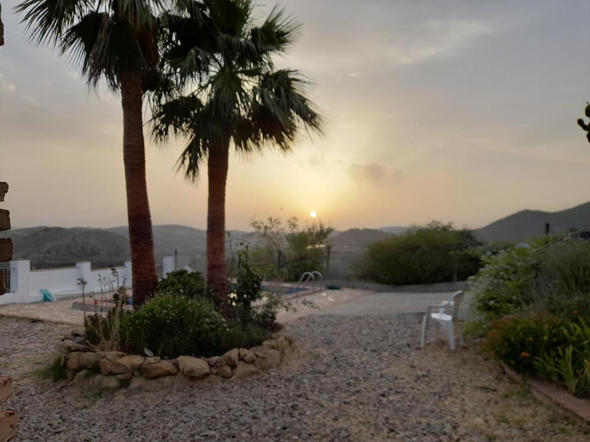 Las Palmeras - Ein Stueck Vom Paradies - Behagliches Haus Mit Pool アルゴドナレス エクステリア 写真